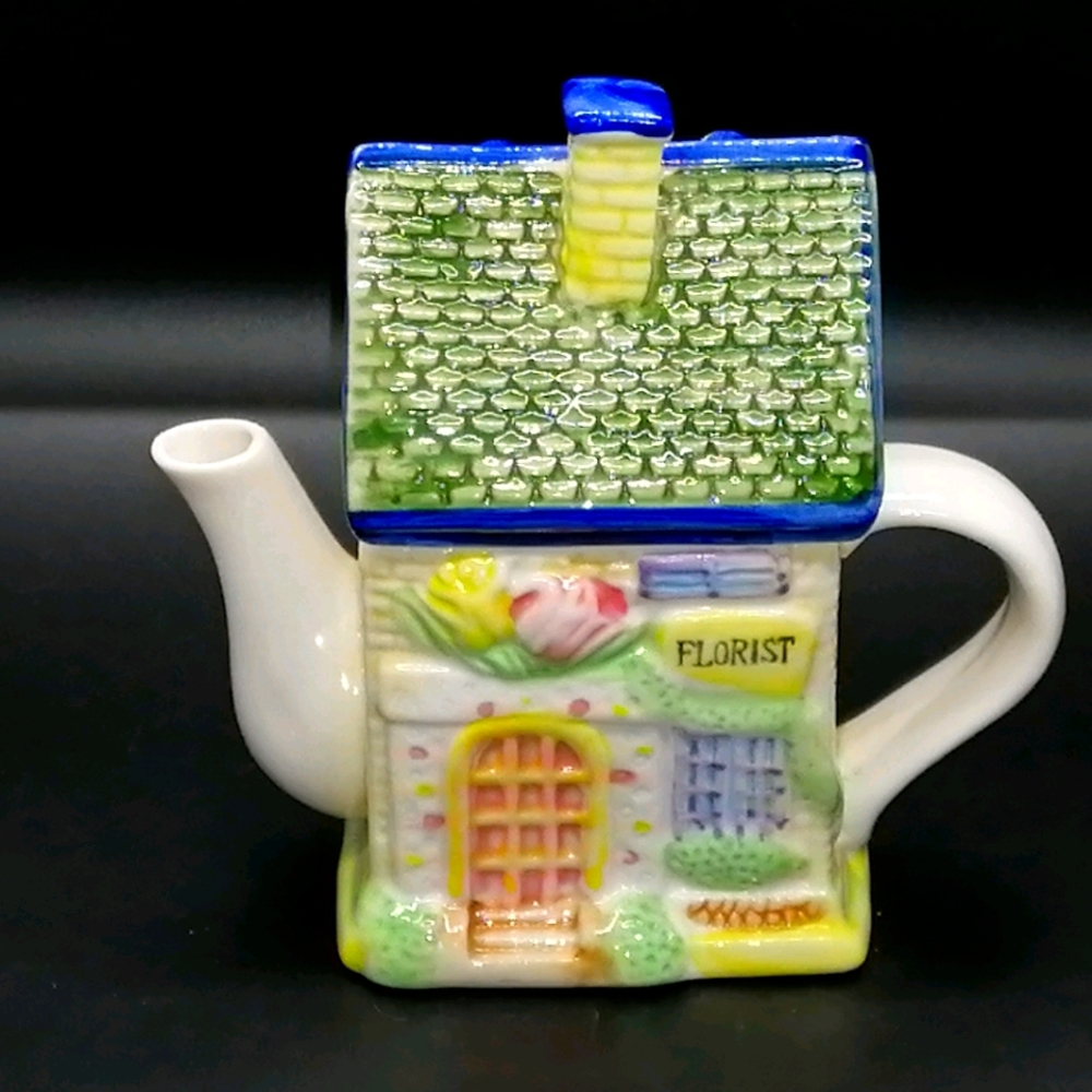 Vintage Decorative Teapot Florist Shop